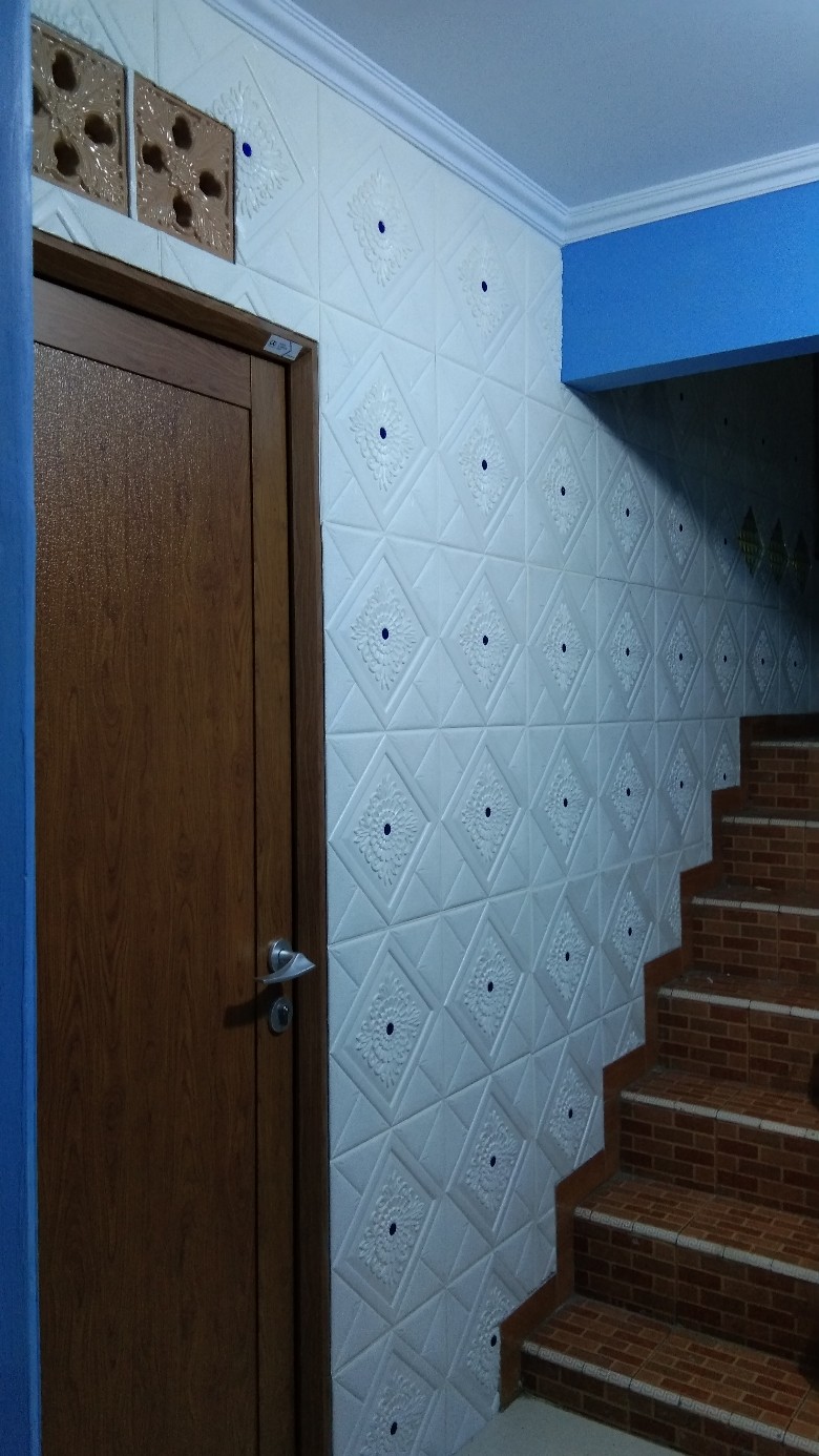 Wallfoam 3d / Wallpaper Dinding 3d Anti Air Ukuran 70cm X 70cm