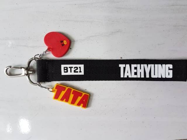 BT21 gantungan kunci STRAP name  KEYRING JIMIN JUNGKOOK SUGA RAP MONSTER JIN J HOPE TAEHYUNG