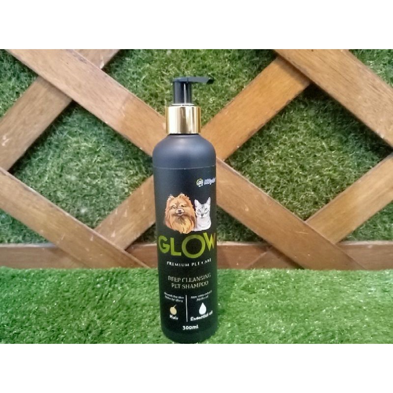 Glow Shampoo 300ml Shampoo Anjing Kucing