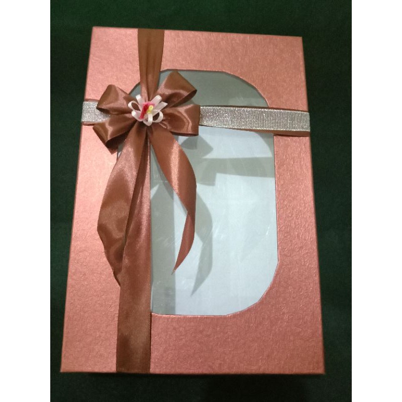 

Kotak kado / Kotak kado tutup mika / Hantaran murah