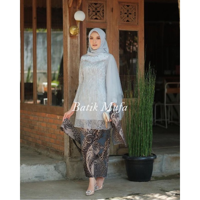 Couple VEKA Grey Kebaya wisuda terbaru KEBAYA MODERN Kebaya batik couple kebaya untuk tunangan lamaran