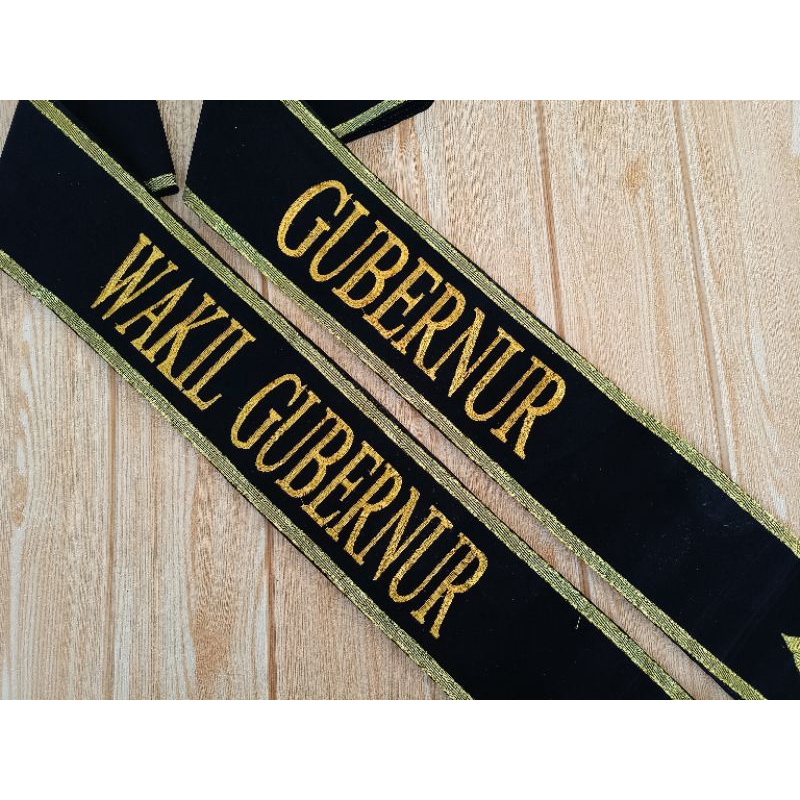 Selempang wisuda selendang wisuda, selempang wisuda bordir komputer, selempang grosir
