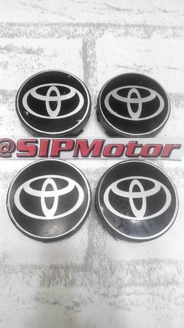 Dop Velg Mobil Toyota Merah / Hitam Avanza Rush