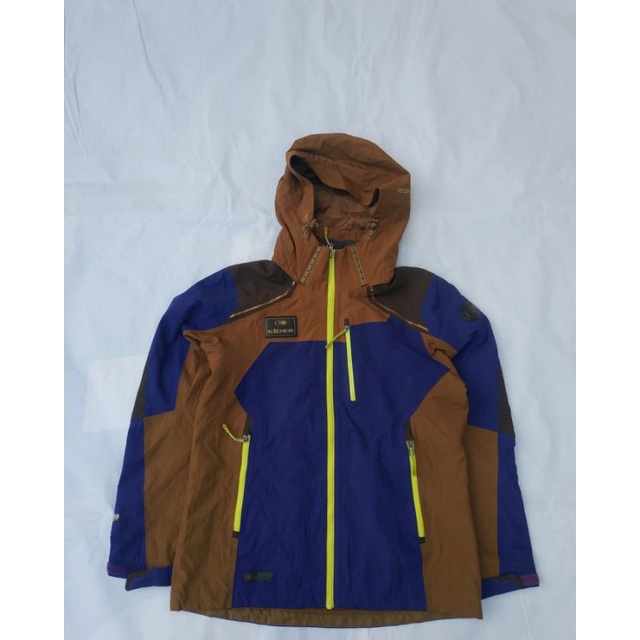 JAKET OUTDOOR GUNUNG EIDER