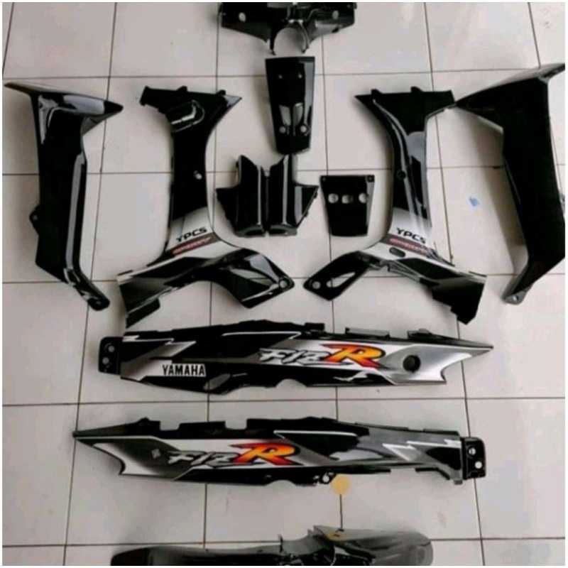 Cover body full f1zr fizr full set halus Hitam