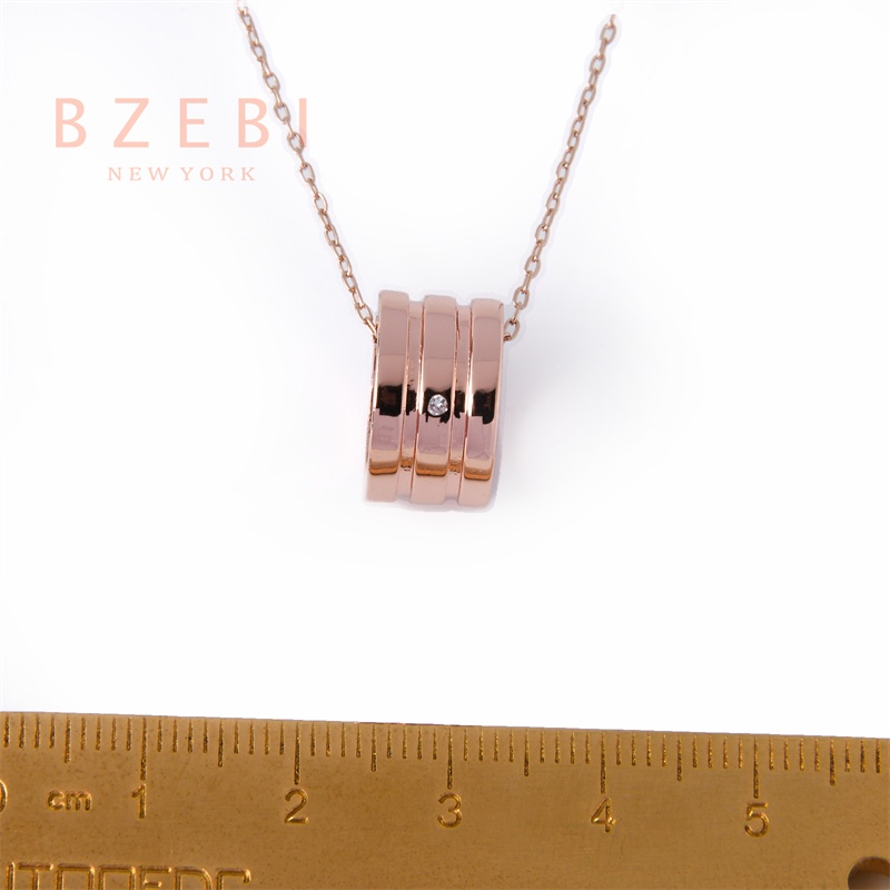 Kalung Titanium Steel Rose Gold 18k Hias Liontin Berlian Imitasi Gaya Korea Untuk Wanita 882n