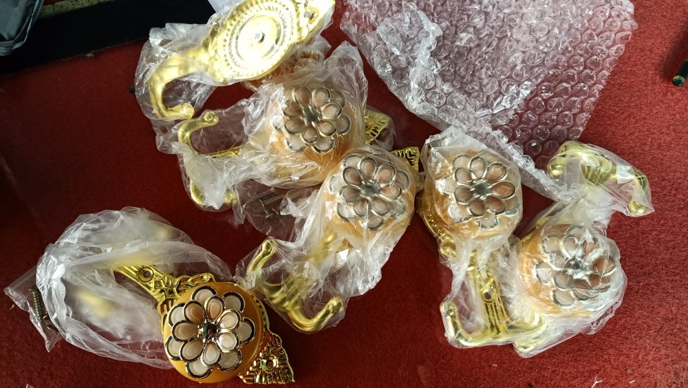 Hook Gorden // Pengait Tali Gorden // Hook Bunga ( Gold )