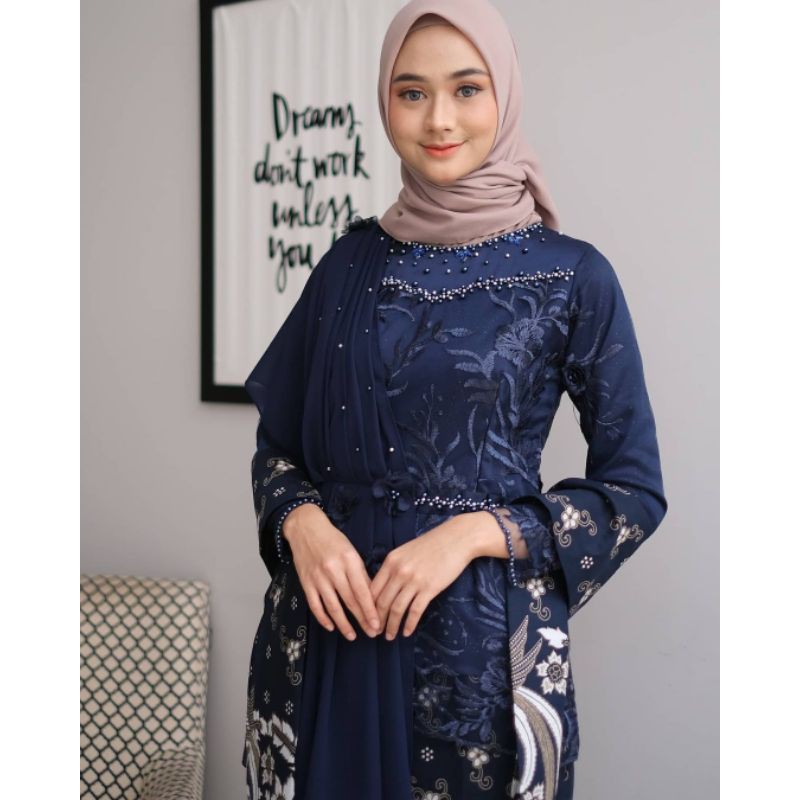 ACHA KEBAYA - IZARA BATIK