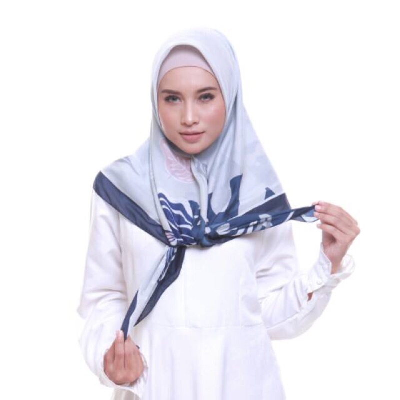 PRELOVED HIZAFA SCARF KILUAN SCARF