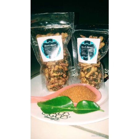 

Basreng DaunJerukSpecialSuperPedass/berat 50gram/Asin,Balado,Pedas/BaksoIkanGoreng