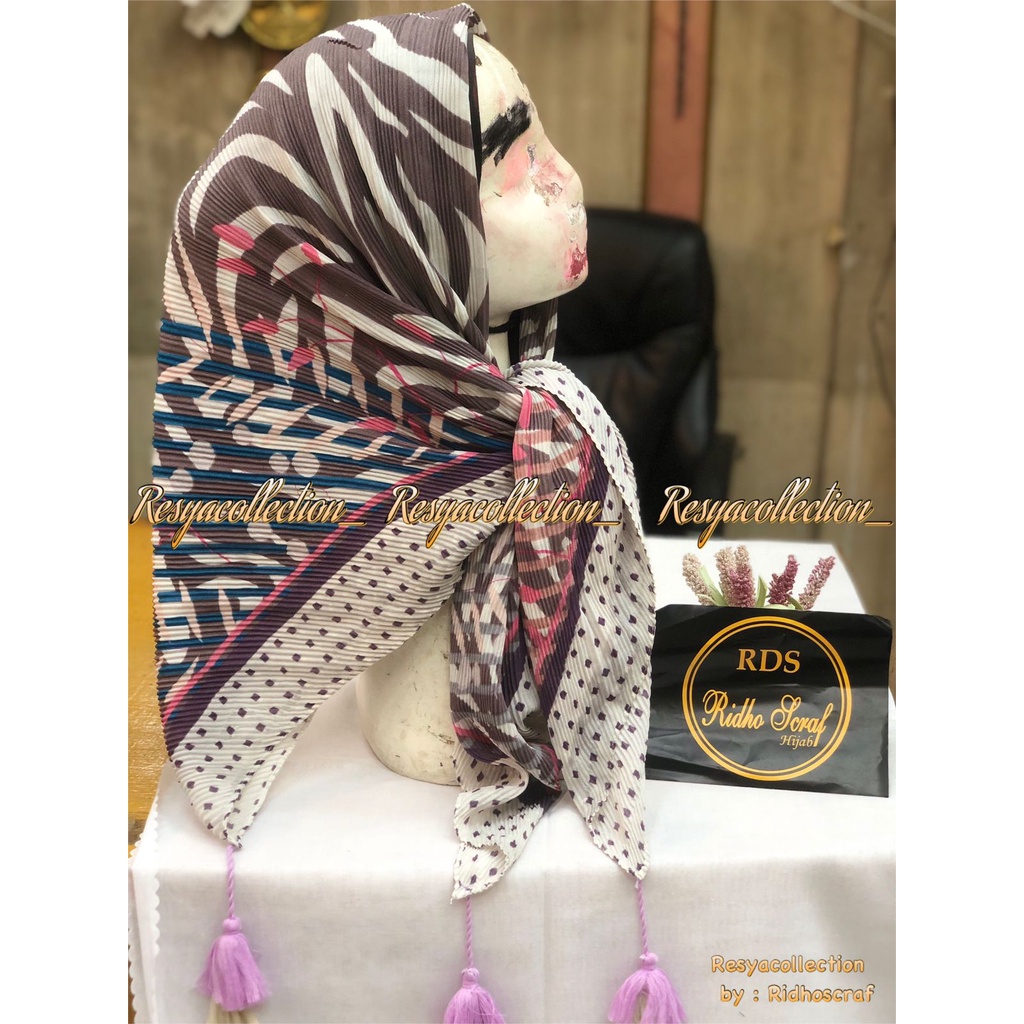 Jilbab Voal motif PLISKET BANDUL TASSEL//Segiempat pom pom motif