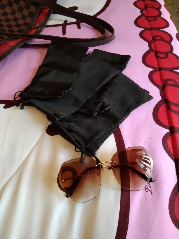 Kacemeta Hltem Wanite Kotak Ukuren Kecil Gaye Mate Kuceing Untuek Barbalik