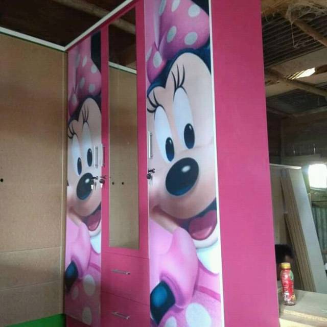 Lemari pakaian 3 pintu karakter Mickey