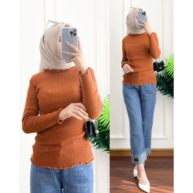 NEXI SWEATER