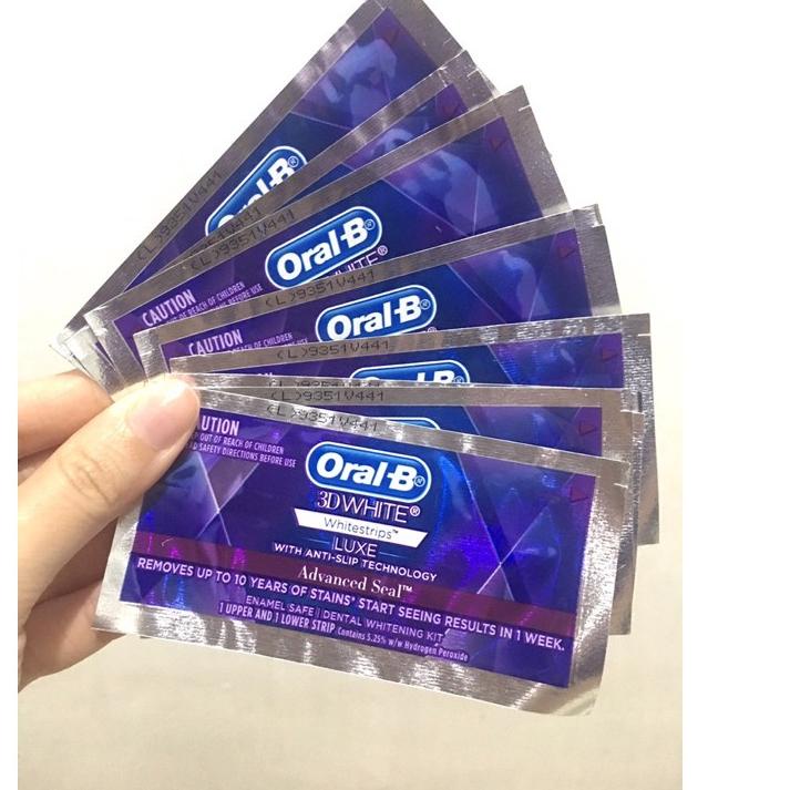 ✰ Oral B Whitestrips 3D Pemutih Gigi ♧