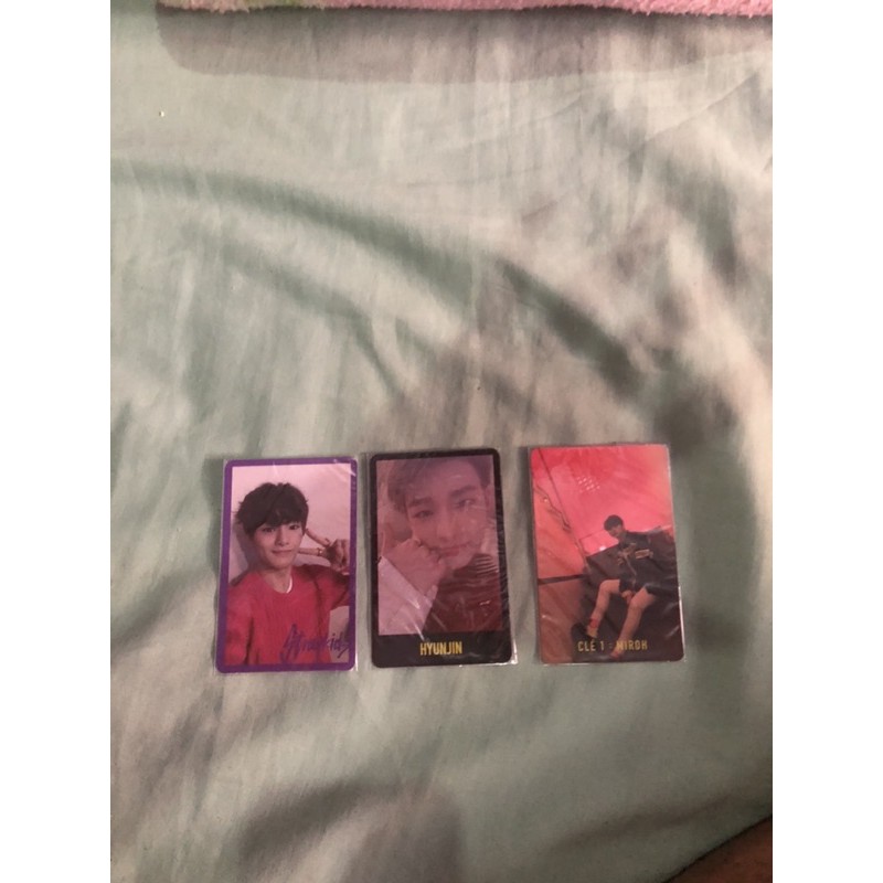 WTS photocard PC straykids cle’ 1 : MIROH hyunjin , lee know , i.n