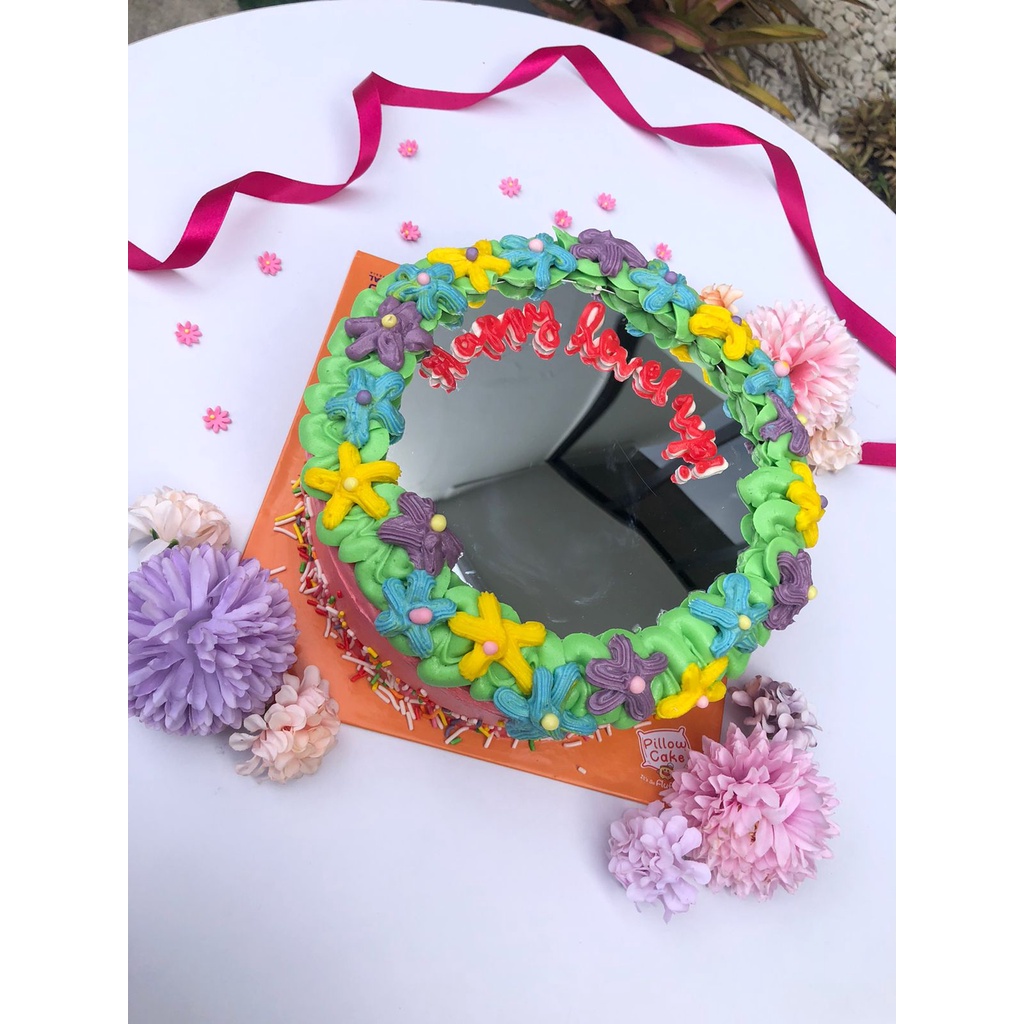 

CAKE MIRROR