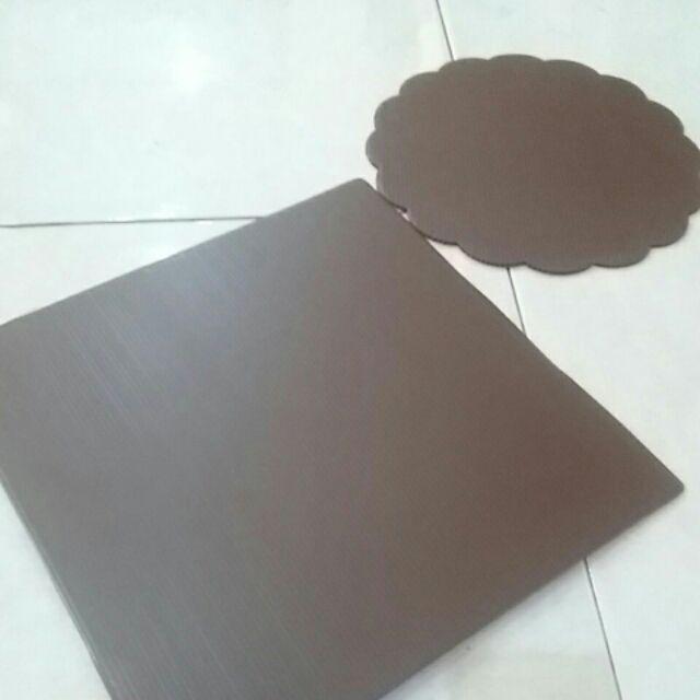 Tatakan Kue 30cm Kotak Coklat