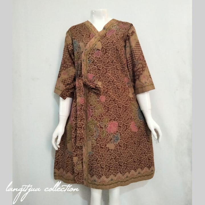 Dress Batik Model Kimono Busui Friendly