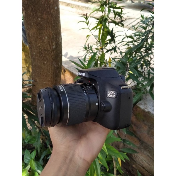 CANON 3000D