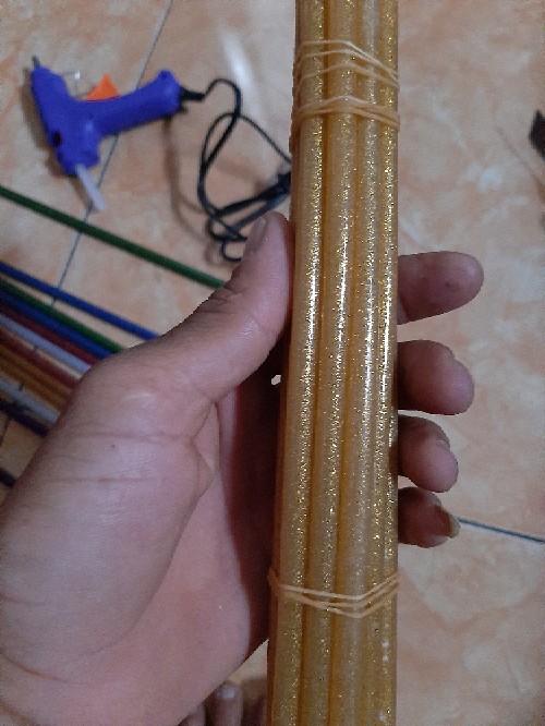 Sofimall Isi Refill Lem Tembak Warna Glue Gun Stick 0,7 X 20 Cm / Lem Tembak Bakar Kecil - Gliter