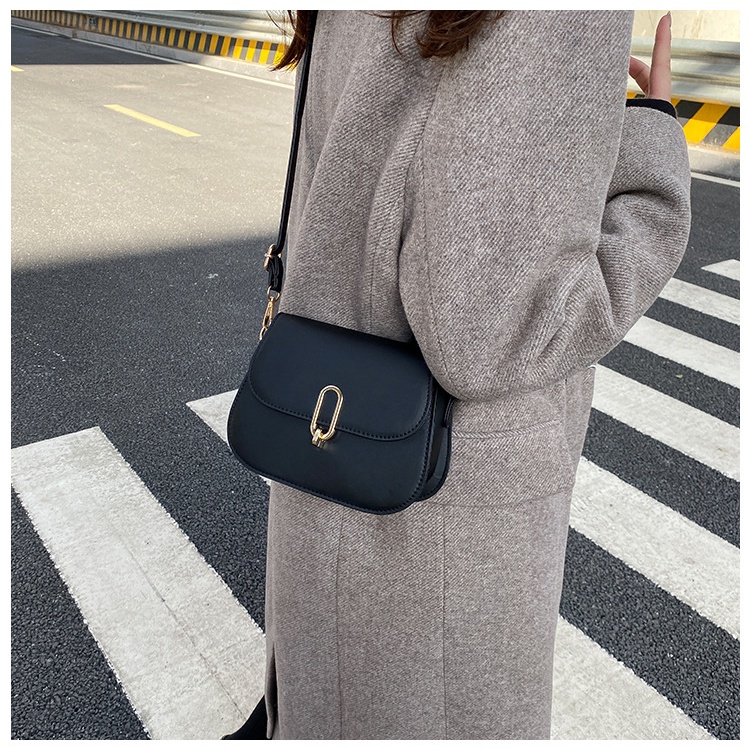 KOREAN MINI SLING BAG LEATHER FASHIONABLE SIMPLE / TAS SELEMPANG KOREA KULIT / TAS SLEMPANG CASUAL MEDIUM