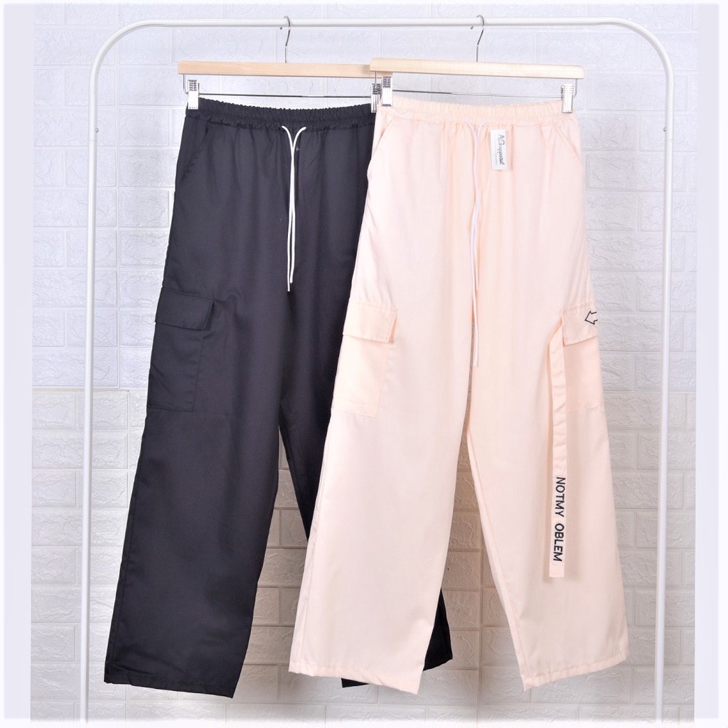 Yungi pants celana baggy korean style wanita - celana cargo / celana olahraga