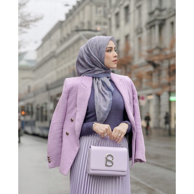Buttonscarves “ louvre Infinity “ prelov