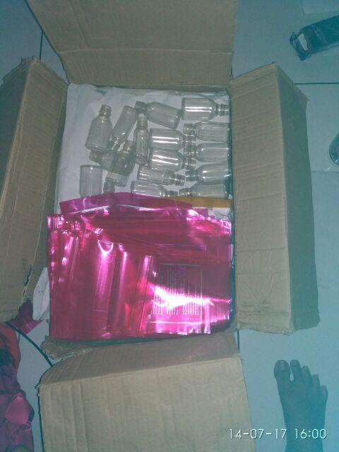 Plastik Klip Hn Cream Uk Kecil 12x20