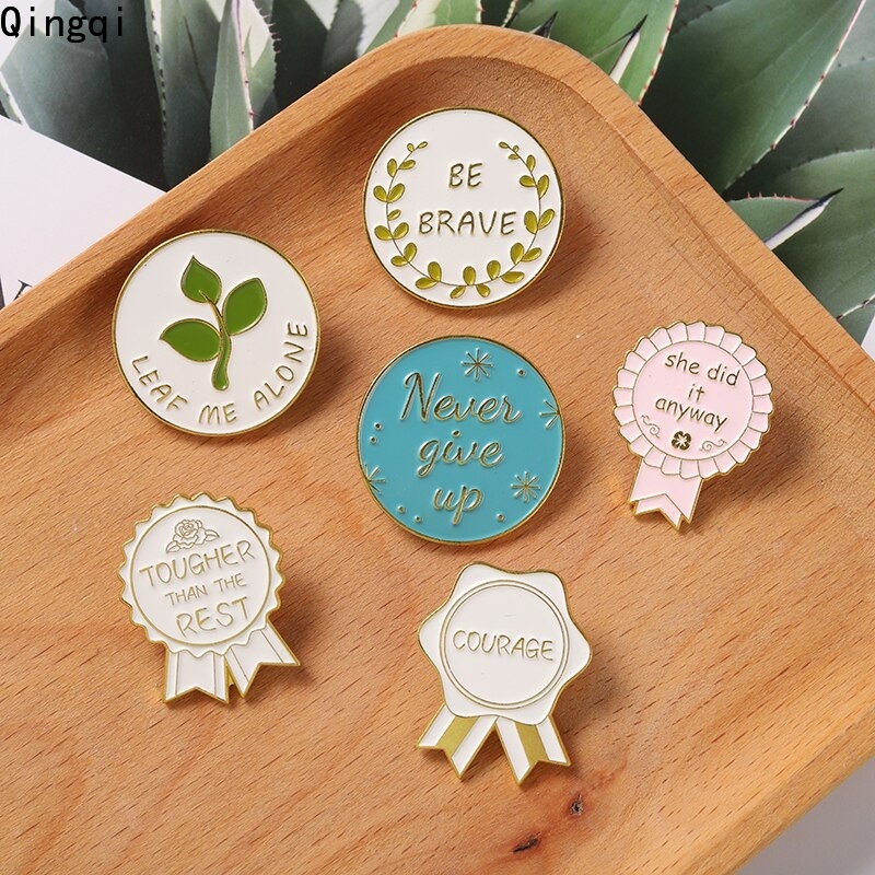 Bros Pin Enamel Desain Kartun Tulisan Be Brave Motivasional