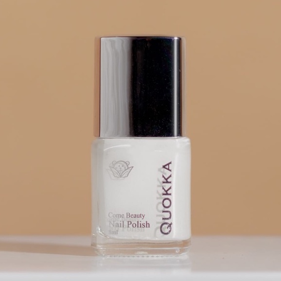 Quokka Nail Polish White Black Top Coat