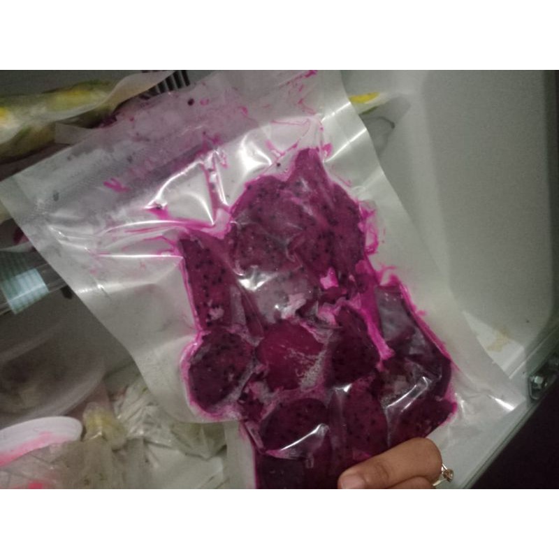 

FROZEN FRUITS