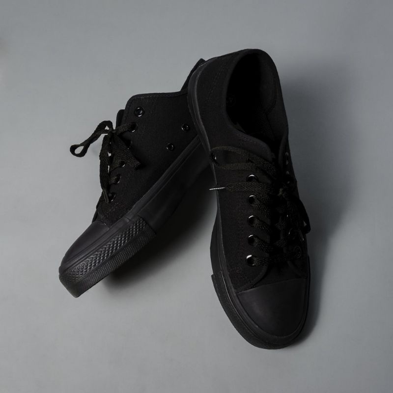 JOHNSON BASIC ALL BLACK LOW - BLACK WHITE - ORIGINAL 100% / Sepatu jhonson / Sepatu jonson  / Sneaker hitam polos