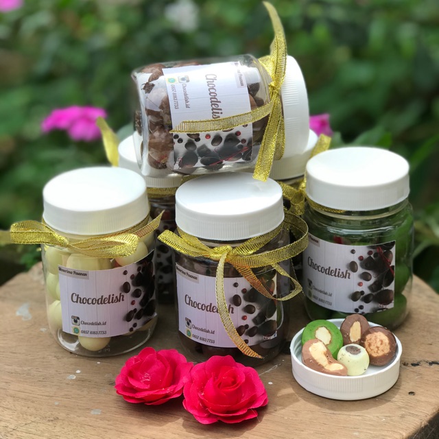 

Coklat Chocodelish/ Hampers Coklat Lebaran Toples/ Coklat Idul Fitri, Gift Coklat Wisuda,Anniversary