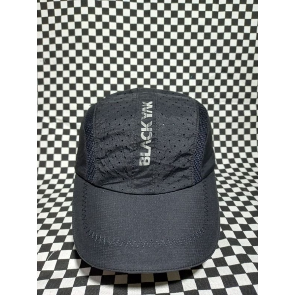 topi black yak