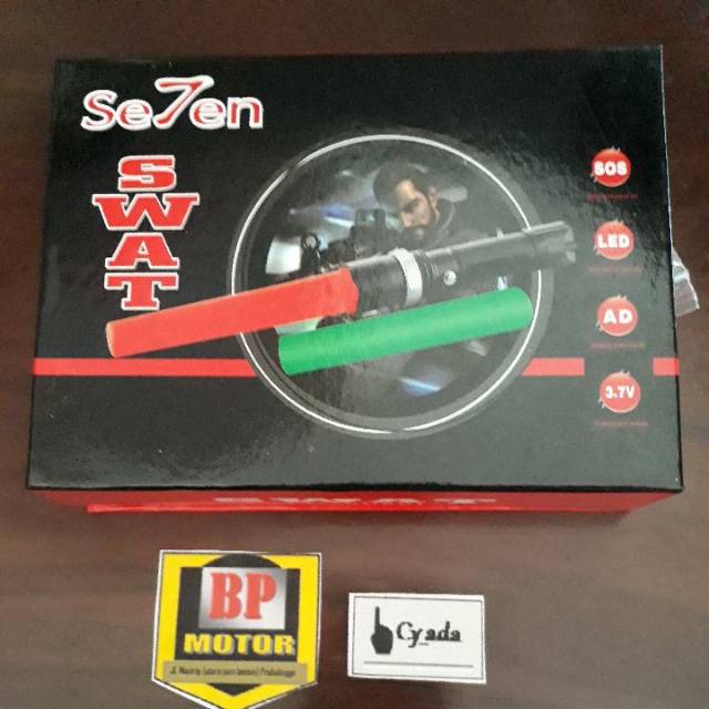 Se7en Swat || swat fiashlight