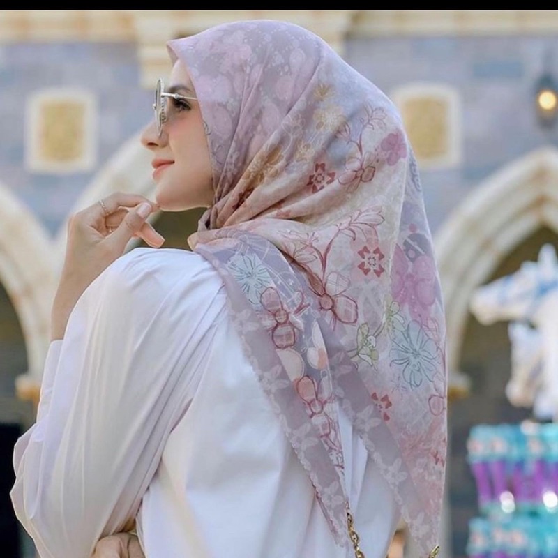 buttonscarves the dream park viola