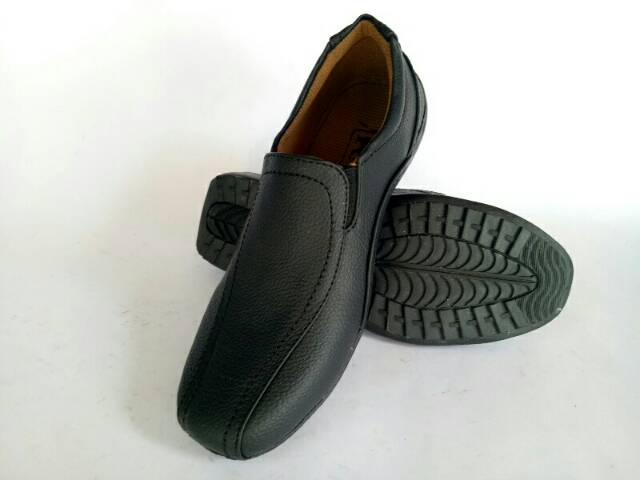 Sepatu casual kasual santai pria spl slip on murah original branded cowok sepatu slop selop terbaru