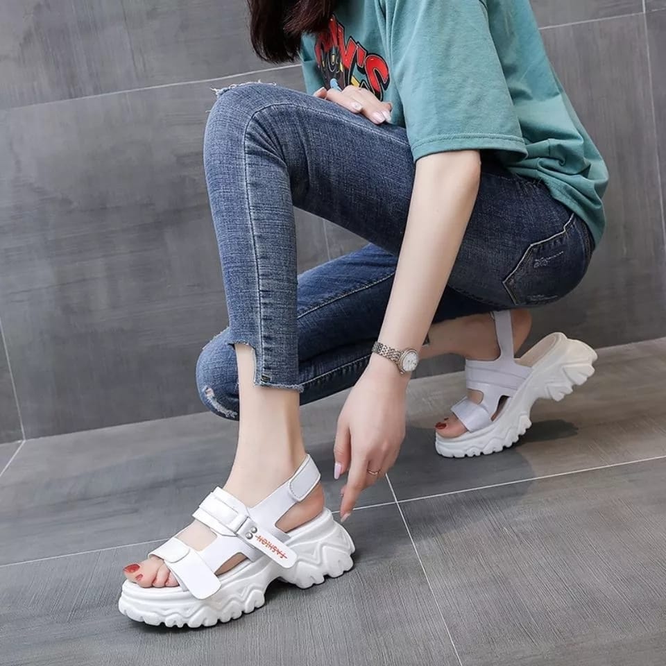 - Sandal Wanita Kulit Platform Fashion TH-01
