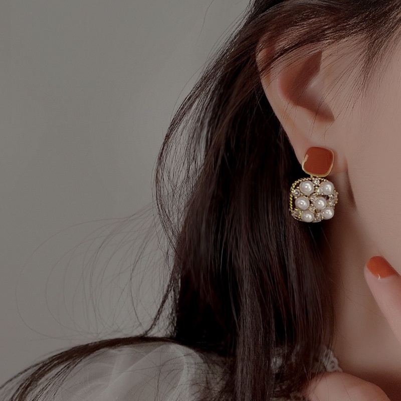 Anting Liontin Mutiara Persegi Mewah Ringan Prancis Anting-anting Wanita Hijau Zamrud Antik Kelas Atas-3