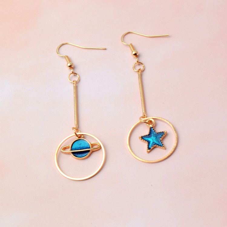 Planet anting-anting perempuan Korea hipster biru Saturnus asimetris bintang anting-anting