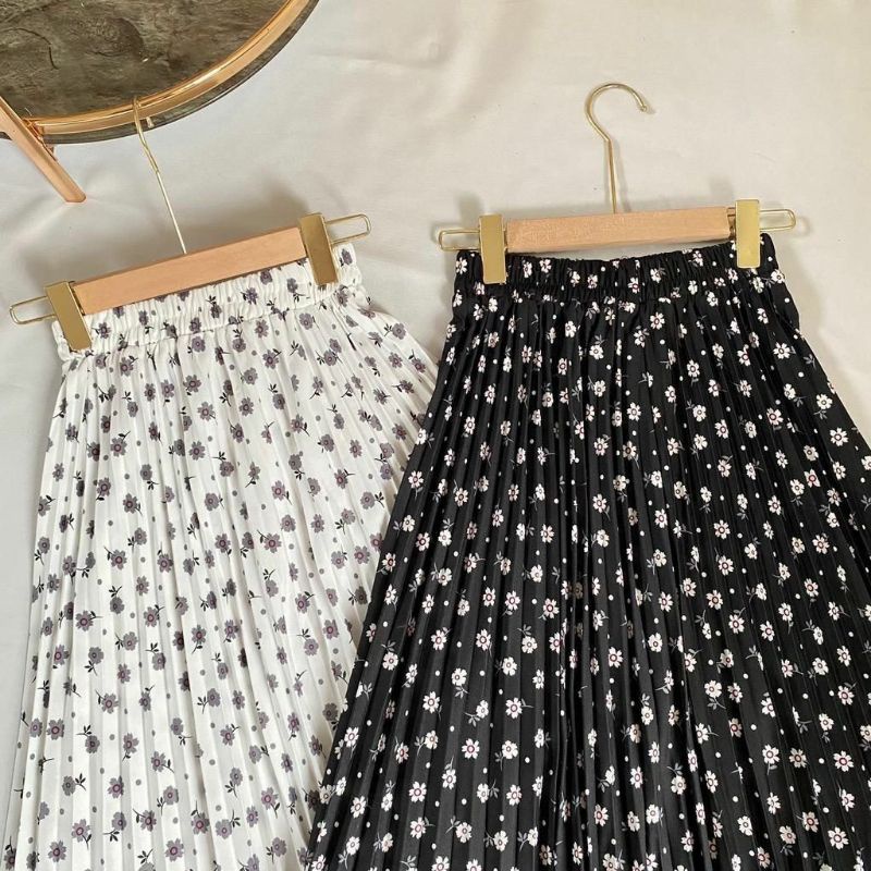 Rok Plisket Motif Bunga Terbaru Kekinian by Fashion Hijab Solo