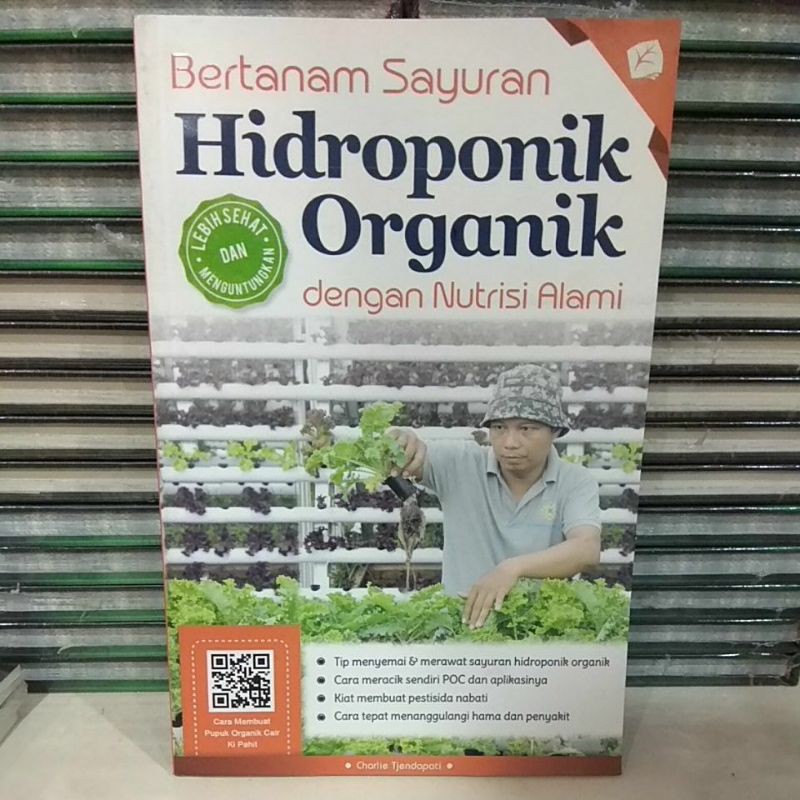 Buku Bertanam Sayuran Hidroponik Organik dengan Nutrisi Alami