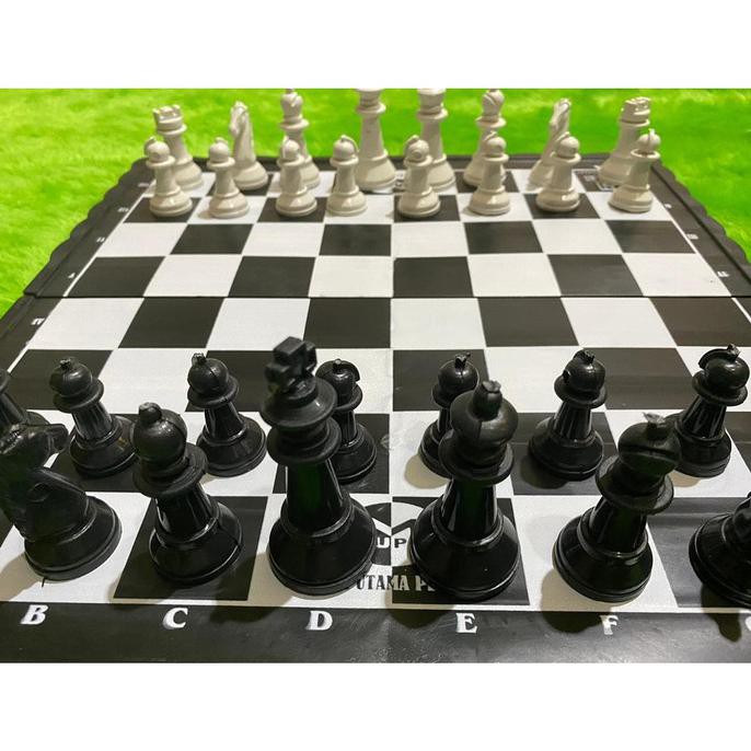 Papan Catur / Catur Lipat Portable / Permainan Catur Jumbo Size Buru Order