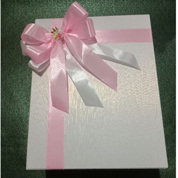 

Gift Box Kotak Kado 22x22T8/Kotak Kado/Kotak Hadiah