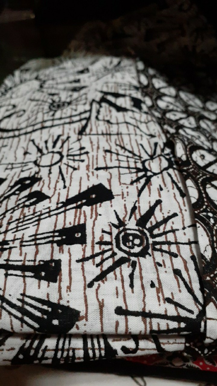 Kemeja Batik Pria Kawung Matahari