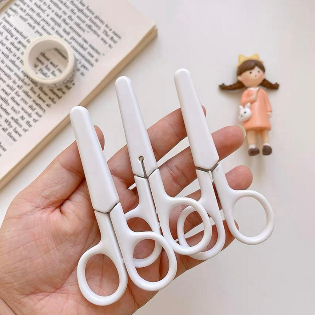 

Gunting Putih 10cm Stainless Steel Plastik Anak Kecil / Gunting Pelindung Aman untuk Anak Kecil