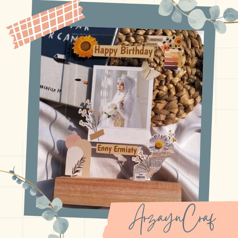 

Akrilik gift costum, Graduation, Birthday, wedding