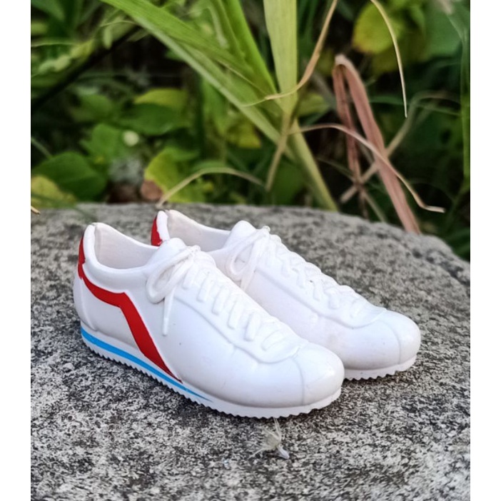 sepatu boneka KEN original