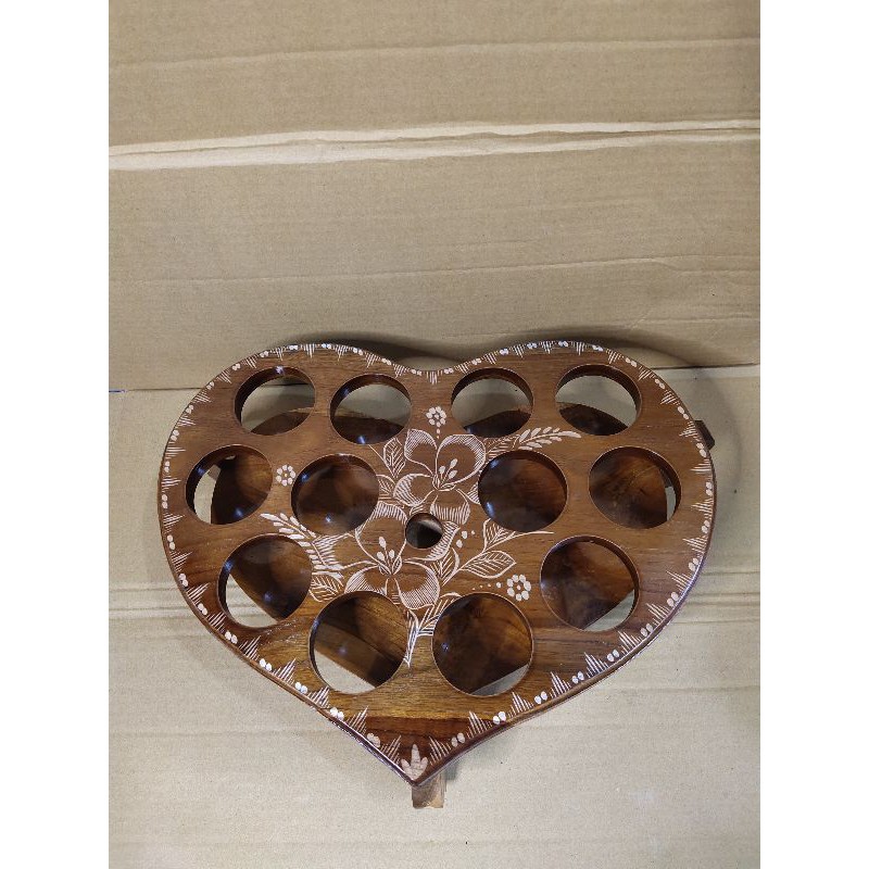 Tempat Aqua Gelas Kayu Jati bentuk Love